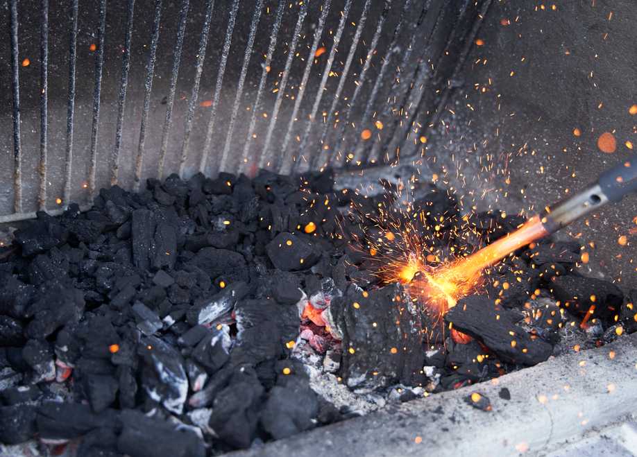 Tips on Choosing The Best Coal Suppliers for Domestic Use